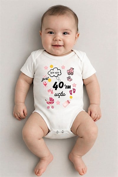 Beyaz kısa kol 40'ım uçtu temalı baskılı Bebek Zıbın Bisiklet Yaka Unisex Body %100 Pamuk