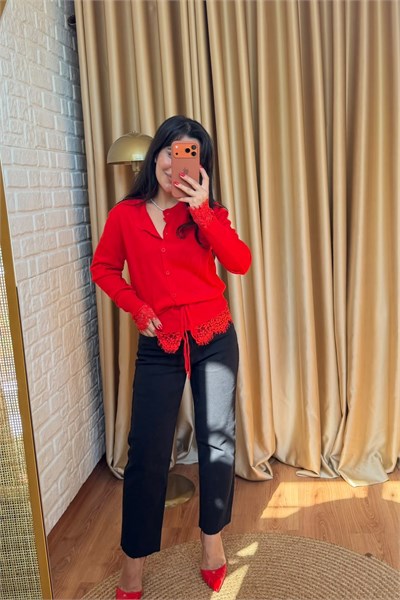 Rouge Lace – Dantel Detaylı Bağlamalı Triko
