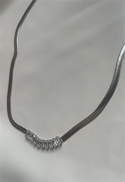 Çelik İtalyan Taşlı Kolye 