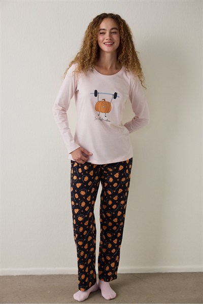 Balkabağı Desenli Bisiklet Yaka Pamuklu Uzun Kollu Pijama Takımı