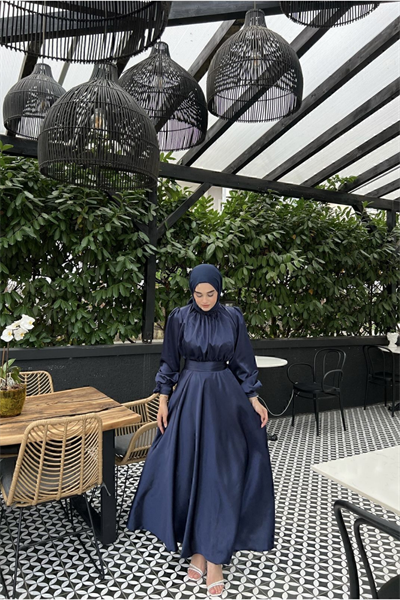 Lia Lacivert Önü Büzgülü Şanel Saten Kumaş Lüks Tesettür Abiye Elbise