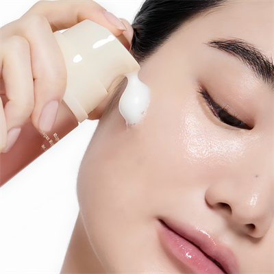 WHIPPED Fig Butter Vegan Whipping Bubble Serum 92ml (Yoğun Nemlendirici ve Bariyer Onarıcı Köpük Serum)
