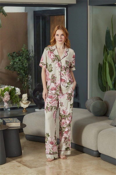 Aqua 26546 Kadın Desenli Düğmeli Kısa Kol Pijama Takım