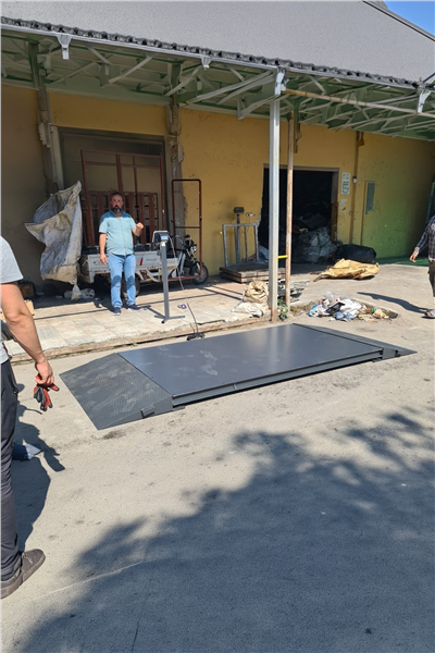 Düz Platform Rampalı Hurdacı Baskülü 150x250 Cm 3 Ton Şarjlı 4 Hücreli
