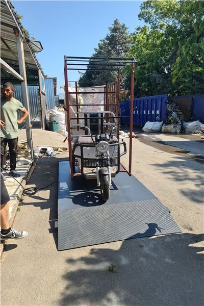 Düz Platform Rampalı Hurdacı Baskülü 150x300 Cm 3 Ton Şarjlı 4 Hücreli