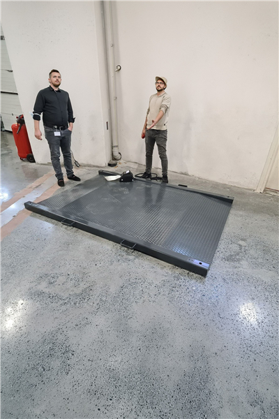 Kendinden Çift Rampalı Platform Baskül 120x200 cm 3 Ton Şarjlı