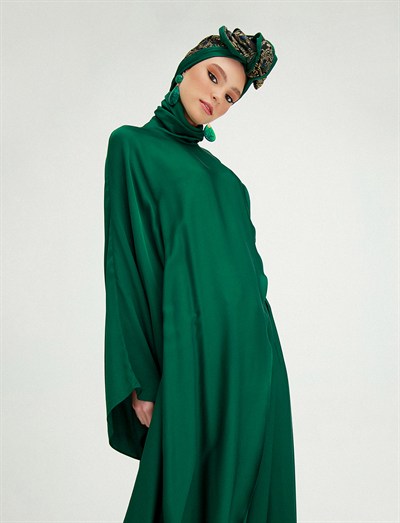 Green Shawl Serpsuhi