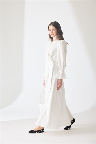 Lumiere Volanlı Beyaz Kaftan
