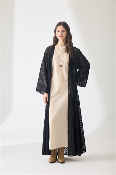 Raven Siyah Dantel Kaftan