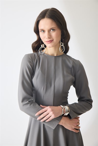 Urban Flow Uzun Elbise