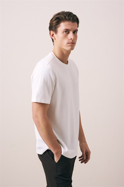 REGULAR FIT ÇİZGİLİ OYSHO ERKEK T-SHIRT