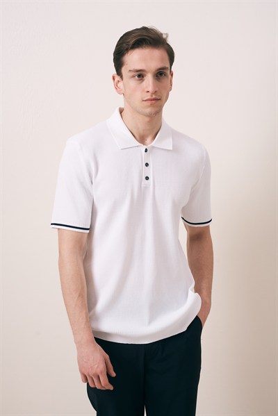 REGULAR FIT KOL DETAYLI DÜĞMELİ POLO TRİKO T-SHIRT