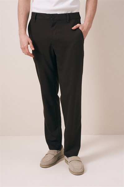 REGULAR FIT RAHAT DOKULU PANTOLON