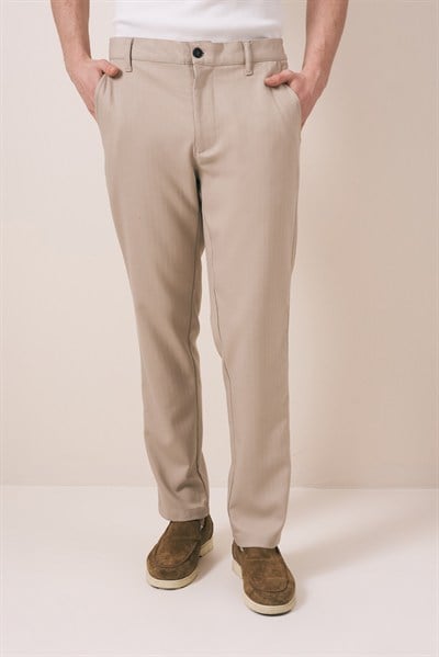 REGULAR FIT RAHAT DOKULU PANTOLON