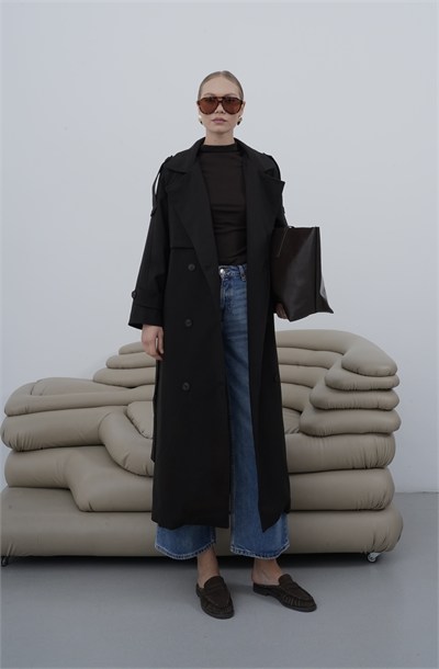 Kadın Oversize Kruvaze Yaka Kol Apoletli Astar Detaylı  Kuşaklı Uzun Trençkot