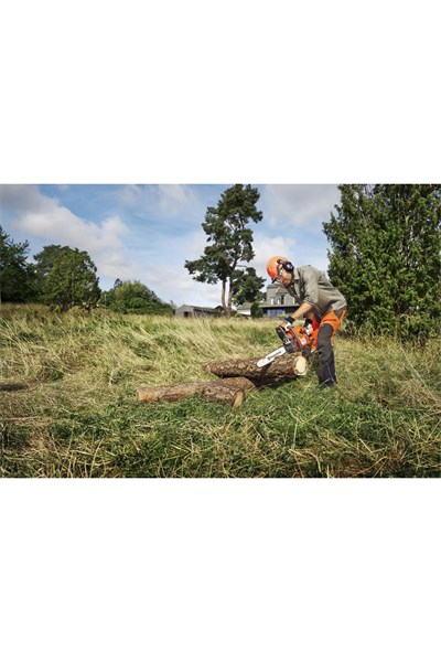 Husqvarna 445 Benzinli Ağaç Kesme Motoru