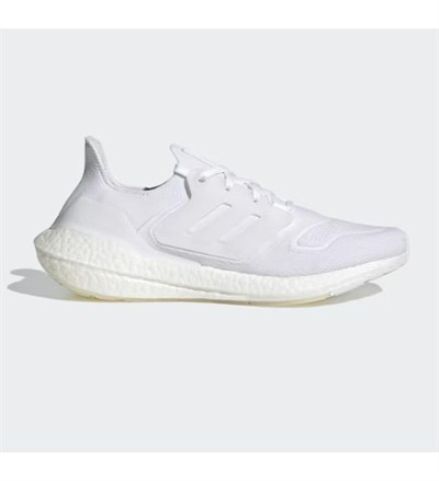 ULTRABOOST 22
