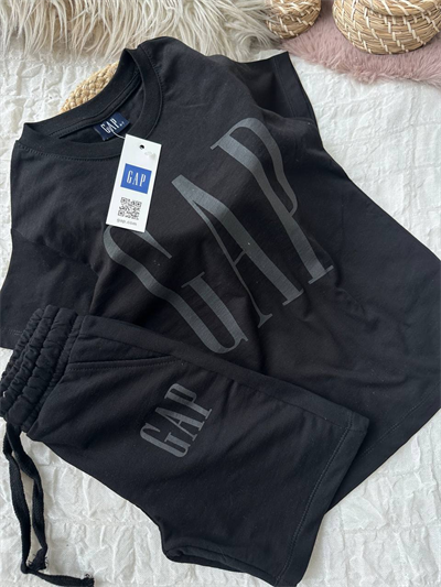 Baskılı Siyah Şortlu Takım