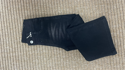 Bol Paça Siyah Denim Pantolon – Ayarlanabilir Bel, Kız Çocuk, 5–8 Yaş