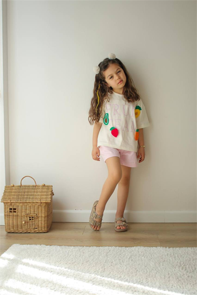 Kız Çocuk Meyve Aplike Tişört ve Şort Takım