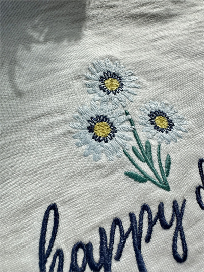 Kız Çocuk Çiçek Nakışlı Tişört ve Şort Takım