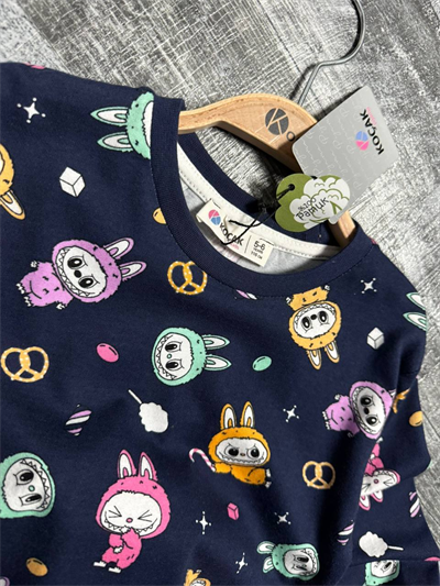 Labubu Temalı Lacivert Pijama Takımı – Kız Çocuk, 2–8 Yaş
