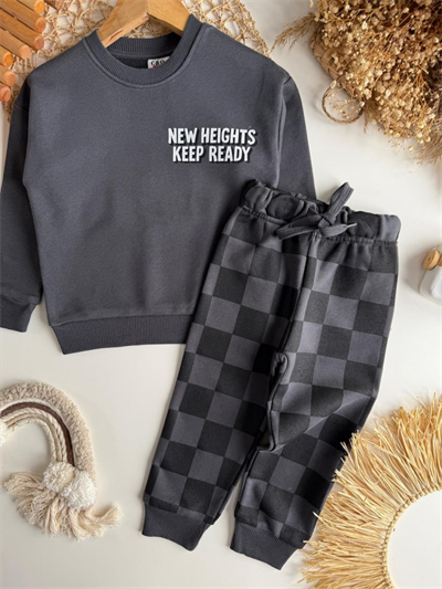 NEW HEIGHTS Yazı Baskılı Çocuk Takımı – Bisiklet Yaka Sweatshirt & Jogger Alt