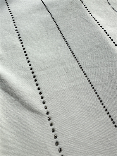 Taşlı Tişört ve Mavi Desenli Pantolonlu Takım