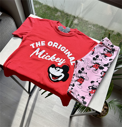 Kız Çocuk Mickey Baskılı Tişört ve Kısa Tayt Takım Kırmızı