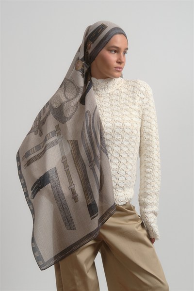 Brown Saddle Grace