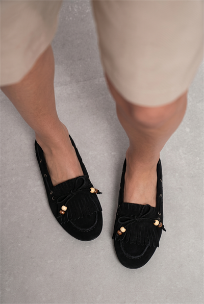Püsküllü Boncuk Detaylı Süet Makosen Loafer Ayakkabı