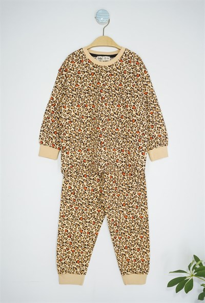 Mevsimlik Kız Çocuk Pijama Takımı Kalp Desenli %100 Pamuk Rahat ve Yumuşak