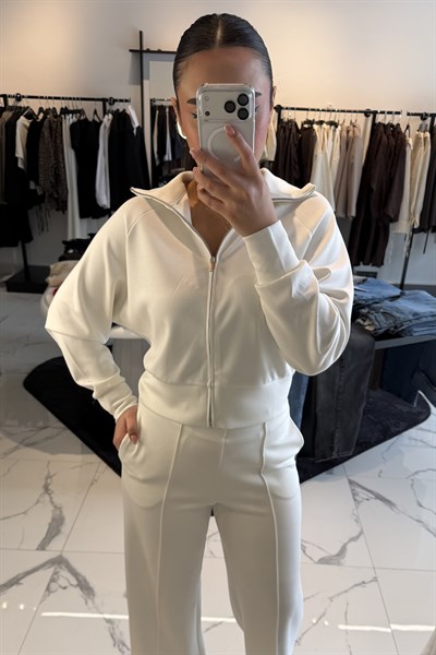 EKRU EŞOFMAN TAKIMI EKRU