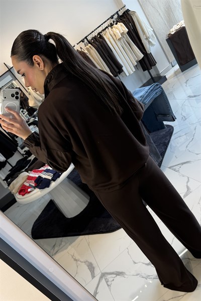 EŞOFMAN TAKIMI KAHVERENGİ