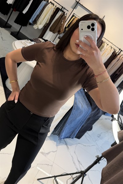T-SHIRT KAHVERENGİ