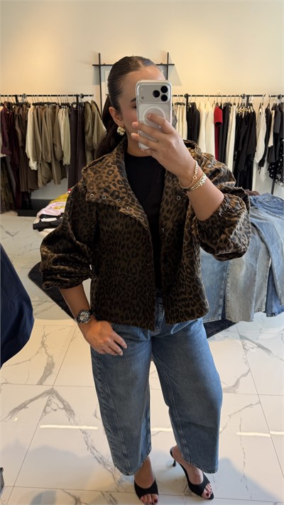 Yanı Dikiş Detaylı Mom Jean 