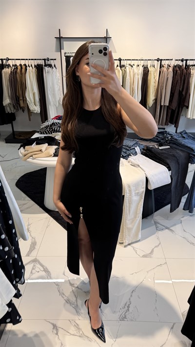 Yırtmaç Detaylı Midi Elbise 