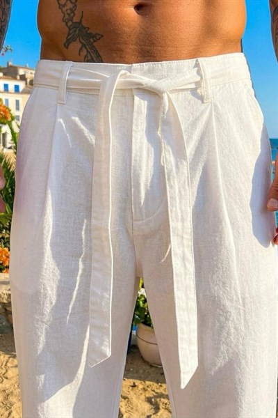Yumuşak Dokulu Kemer Detaylı Baggy Pantolon Beyaz