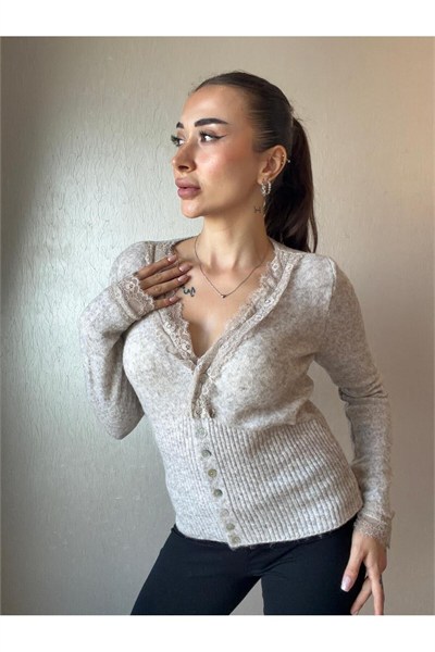 Dantelli V Yaka Bej Hırka