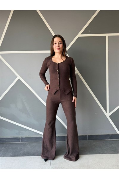 Düğme Detaylı Fitilli Triko Bluz & Wide Leg Pantolon Takımı – Kahverengi