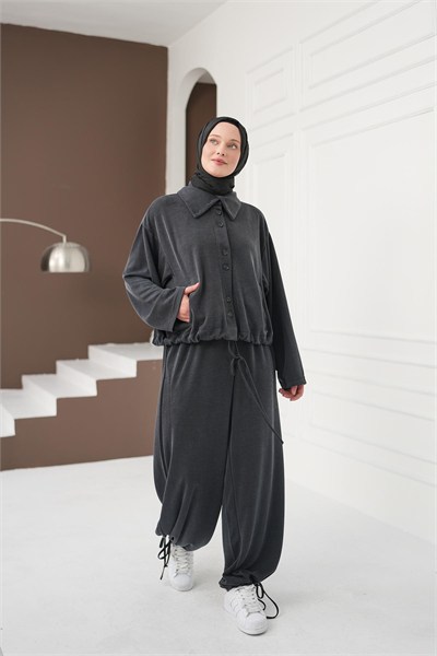 Büzgü Detaylı Pantolon Takım - Siyah