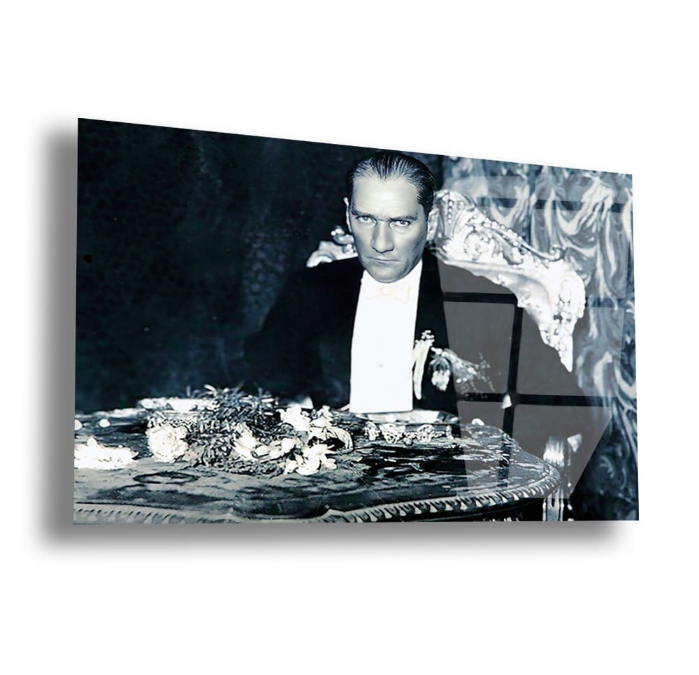 Mustafa Kemal Atatürk Nostaljik Siyah Beyaz Portre Cam Tablo