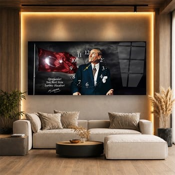 Atatürk ve Türk Bayrağı 