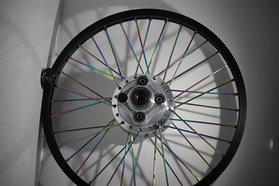 24 TRAZANO BUKALEMUN TELLİ ARKA JANT ALÜMİNYUM HAFİF (YARIŞLIK)