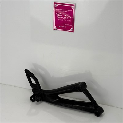 PULSAR RS200 SAĞ YOLCU BASAMAK BRAKETİ ÇIKMA