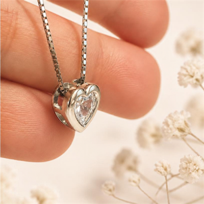 Servi 925 Ayar Gümüş Crystal Heart Tektaş Kalp Kolye