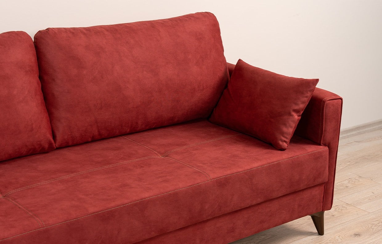 Dora Künc Divan (Sağ)