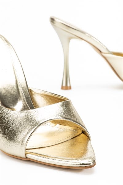 Fiore Gold Kadın İnce Topuklu Terlik