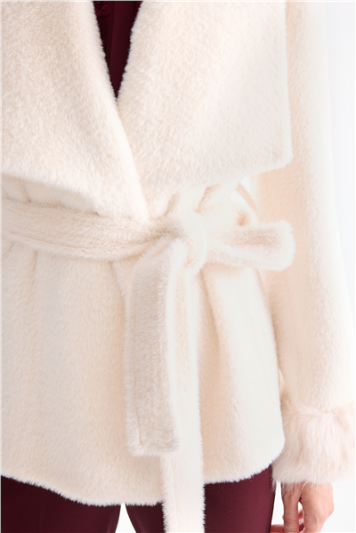 Ekol Beli Kemerli Peluş Mont Ekru