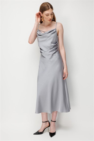 Ekol Drape Detaylı Askılı Maxi Elbise GUMUS